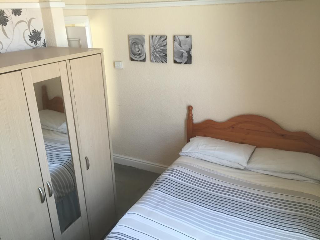 Phillips Apartments Blackpool Eksteriør billede